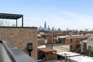 2227 W Huron St, Chicago, IL 60612 - Photo 36