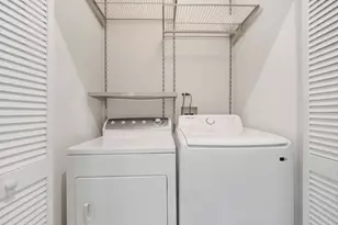 948 W 15th Pl, Chicago, IL 60608 - Photo 20