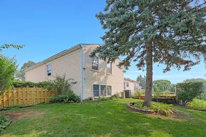 1356 Larchmont Drive, Buffalo Grove, IL 60089 - Photo 6