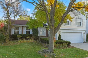 1356 Larchmont Dr, Buffalo Grove, IL 60089 - Photo 1