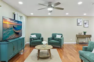 1356 Larchmont Dr, Buffalo Grove, IL 60089 - Photo 26