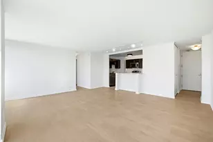 4343 N Clarendon Ave, Chicago, IL 60613 - Photo 4