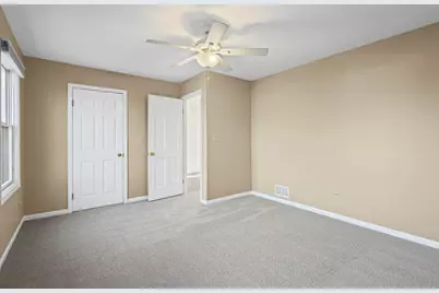 680 Lions Drive, Lake Zurich, IL 60047 - Photo 18