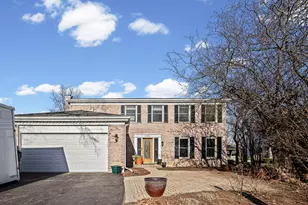 680 Lions Dr, Lake Zurich, IL 60047 - Photo 1