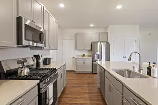 2310 Truman Trail, McHenry, IL 60051 - Photo 22