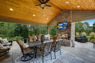 12165 W Castle Dr, Mokena, IL 60448 - Photo 2