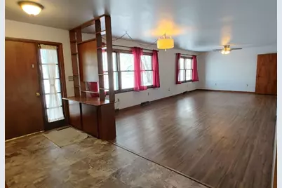 2585 S Jugtown Road, Coal City, IL 60416 - Photo 4