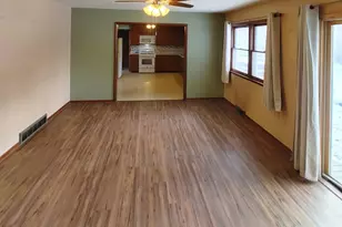 2585 S Jugtown Rd, Coal City, IL 60416 - Photo 8