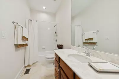 [Address not provided], Chicago, IL 60657 - Photo 16