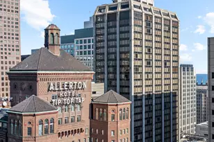 118 E Erie St, Chicago, IL 60611 - Photo 22