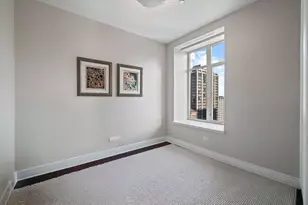 118 E Erie St, Chicago, IL 60611 - Photo 18