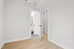 1552 5 W Juneway Terrace, Chicago, IL 60626 - Photo 8