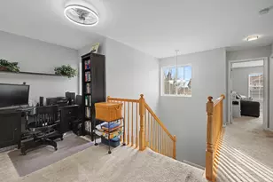 302 Tower Hill Dr, Saint Charles, IL 60175 - Photo 16