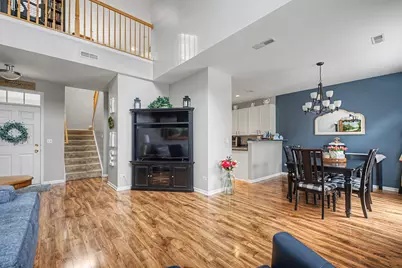 302 Tower Hill Drive #302, Saint Charles, IL 60175 - Photo 6