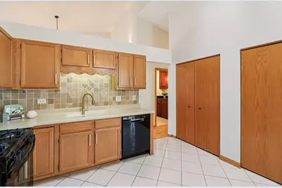 6167 Golfview Drive, Gurnee, IL 60031 - Photo 16