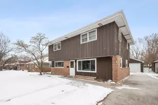 165 Nashua St, Park Forest, IL 60466 - Photo 1