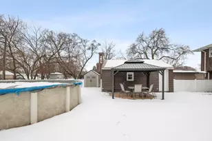 165 Nashua St, Park Forest, IL 60466 - Photo 22