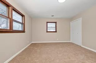 165 Nashua St, Park Forest, IL 60466 - Photo 8