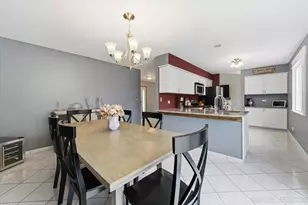 517 Danbury Dr, Carol Stream, IL 60188 - Photo 12