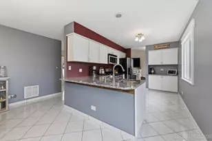 517 Danbury Dr, Carol Stream, IL 60188 - Photo 14