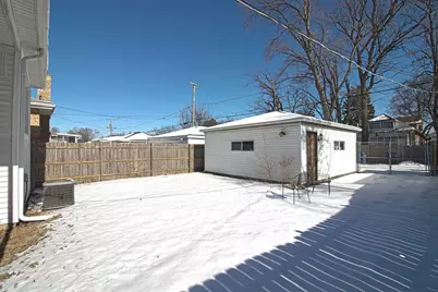 1427 S 21st Avenue, Maywood, IL 60153 - Photo 10
