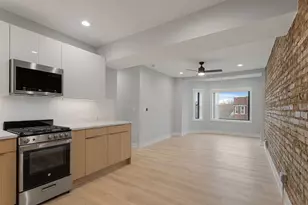 1556 W Juneway Terrace, Chicago, IL 60626 - Photo 2