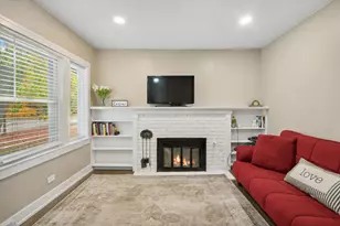 236 N West Rd, Lombard, IL 60148 - Photo 4