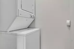 242 S Maple Ave, Oak Park, IL 60302 - Photo 14