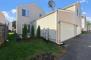 653 Serendipity Dr, Aurora, IL 60504 - Photo 22