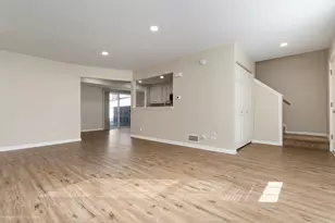 653 Serendipity Dr, Aurora, IL 60504 - Photo 4