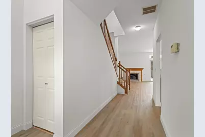 209 Huntington Court, Oswego, IL 60543 - Photo 4