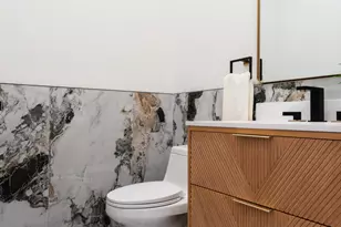 1014 N Princeton Ave, Villa Park, IL 60181 - Photo 14