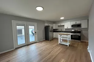 350 1st Ct, Crystal Lake, IL 60014 - Photo 2