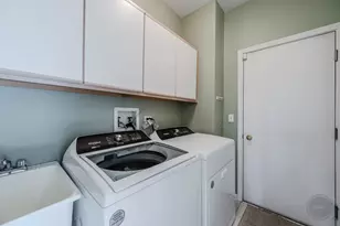 510 Harlowe Ln, Naperville, IL 60565 - Photo 8