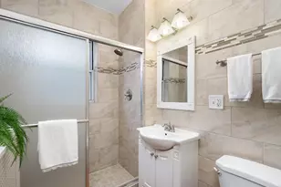 1464 W Argyle St, Chicago, IL 60640 - Photo 16