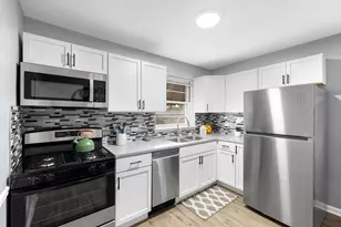 70 N Laverne Ave, Hillside, IL 60162 - Photo 6