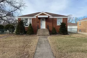 70 N Laverne Ave, Hillside, IL 60162 - Photo 1