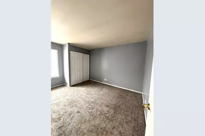 335 Shiloh Lane, Elgin, IL 60120 - Photo 10