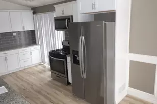 1414 Memorial Dr, Calumet City, IL 60409 - Photo 8