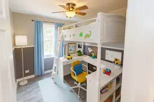 304 Jackson St, Bartlett, IL 60103 - Photo 12