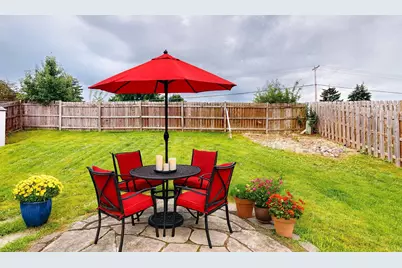 304 Jackson Street, Bartlett, IL 60103 - Photo 20