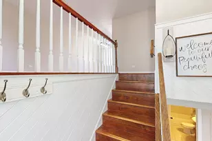 304 Jackson St, Bartlett, IL 60103 - Photo 4