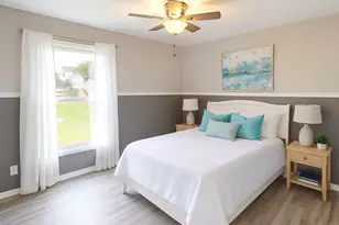 304 Jackson St, Bartlett, IL 60103 - Photo 10