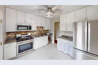 304 Jackson Street, Bartlett, IL 60103 - Photo 8