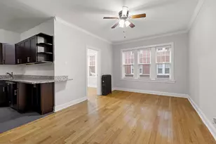 6118 N Winthrop Ave, Chicago, IL 60660 - Photo 2