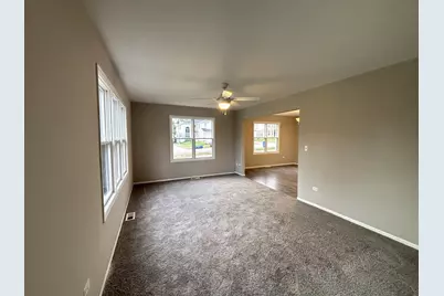 1101 N Princeton Avenue, Villa Park, IL 60181 - Photo 2