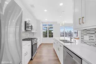 640 McHenry Rd, Wheeling, IL 60090 - Photo 12