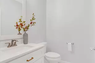 640 McHenry Rd, Wheeling, IL 60090 - Photo 14