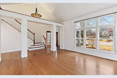 726 Barberry Trail, Fox River Grove, IL 60021 - Photo 6