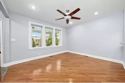 8100 S Houston Avenue, Chicago, IL 60617 - Photo 6